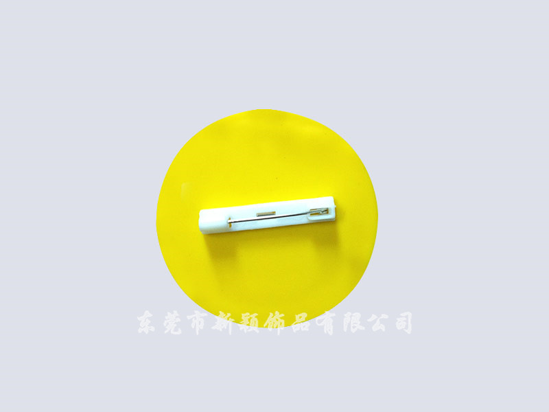 胸牌胸針